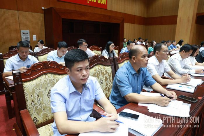 Thường trực đảng ủy các xã dự hội nghị
