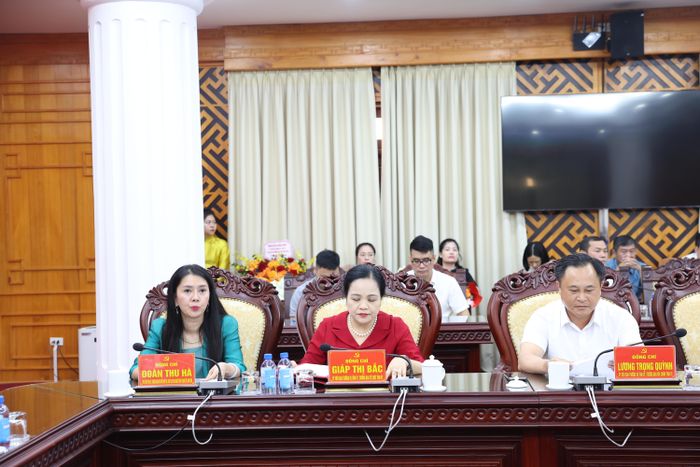 Các đại biểu dự hội nghị