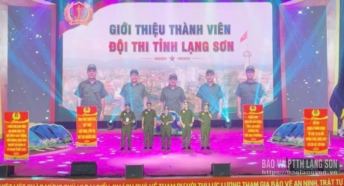 Đội tuyển tỉnh Lạng Sơn trong phần thi tài năng tại hội thi