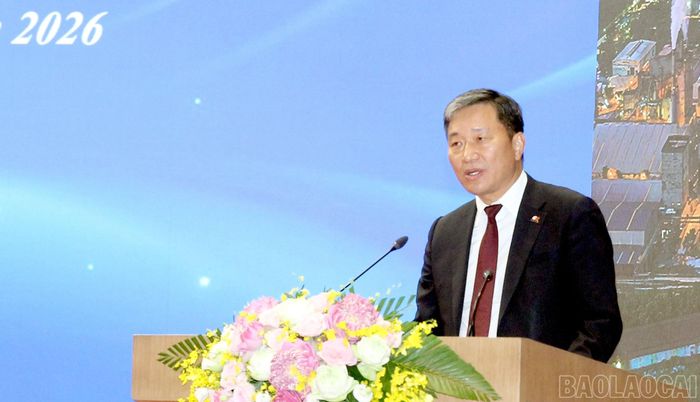 Đại diện các tổ chức quốc tế, hiệp hội doanh nghiệp, tập đoàn và nhà đầu tư trao đổi, chia sẻ về tiềm năng, cơ hội hợp tác, đầu tư và môi trường đầu tư, kinh doanh tại tỉnh Lào Cai.