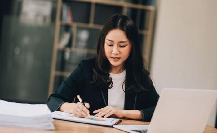 Nhiều người nghĩ Bảo Bình sống vô lo vô nghĩ, nhưng thực chất họ luôn âm thầm tích lũy kiến thức và kinh nghiệm.