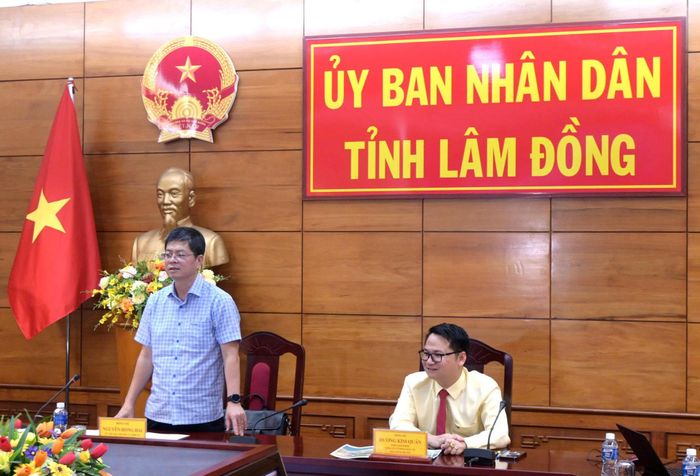 Đồng chí Nguyễn Hồng Hải, Ủy viên Ban Thường vụ Tỉnh ủy, Phó Chủ tịch UBND tỉnh Lâm Đồng và ông Dương Kim Quân, Tổng Giám đốc Công ty BCONS