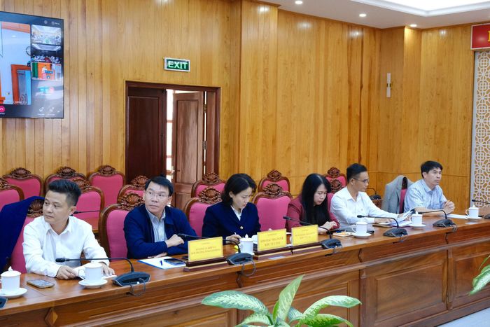 Lãnh đạo các cơ quan, đơn vị tham dự hội nghị