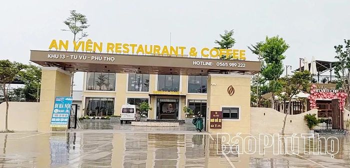 Nhà hàng An Viên, khu 13, xã Tu Vũ được đầu tư đáp ứng nhu cầu của du khách.
