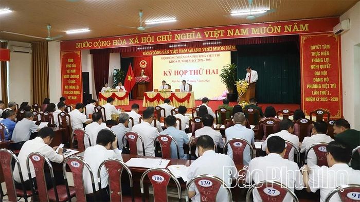 Quang cảnh Kỳ họp thứ Hai - kỳ họp giữa năm 2026 HĐND phường Việt Trì.