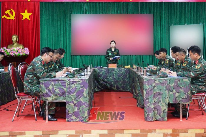 Chi bộ Quân sự thông qua kế hoạch tác chiến phòng thủ.