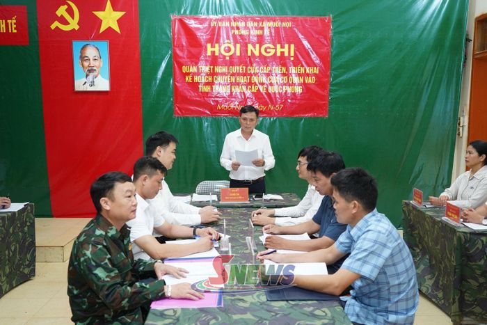 Phòng Kinh tế - UBND xã Muổi Nọi diễn tập quán triệt văn bản của cấp trên.