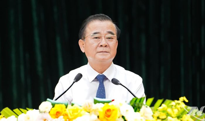 Đồng chí Đỗ Đức Công, Ủy viên Ban Thường vụ Tỉnh ủy, Phó Chủ tịch Thường trực HĐND tỉnh kết luận Phiên chất vấn và trả lời chất vấn.