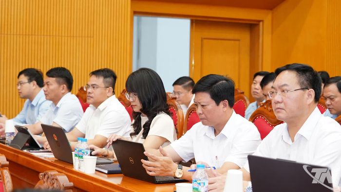 Các đại biểu dự Kỳ họp thứ năm, HĐND tỉnh Thái Nguyên khóa XV.