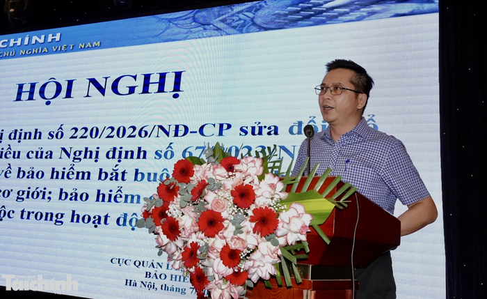 Ông Bùi Thanh Hải - Phó Trưởng phòng phụ trách Phòng Quản lý, giám sát bảo hiểm phi nhân thọ nêu rõ điểm mới của Nghị định số 220/2026/NĐ-CP. Ảnh: Ánh Tuyết