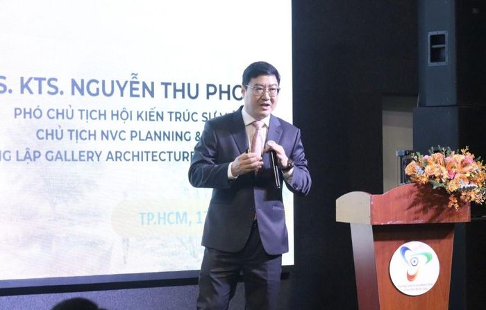 ThS.KTS. Nguyễn Thu Phong, Phó chủ tịch Hội Kiến trúc sư Việt Nam chia sẻ về đô thị, kiến trúc, cảnh quan Xanh trong đời sống đương đại Việt.