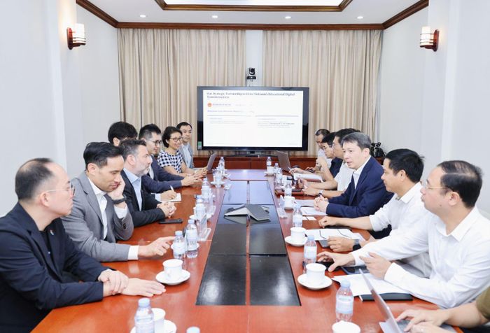 Quang cảnh buổi làm việc. Ảnh: Bộ GD-ĐT