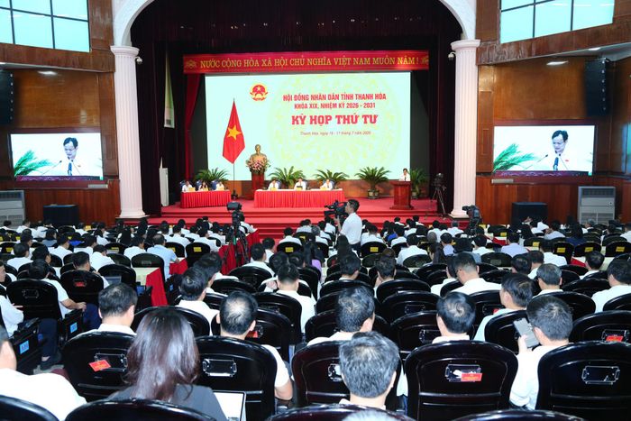 Toàn cảnh kỳ họp. Ảnh: Quốc Hương