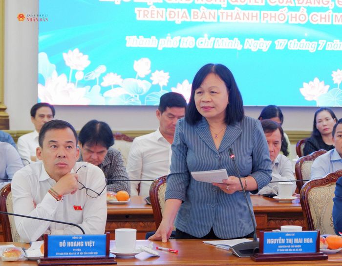 Nguyên Phó Chủ nhiệm Ủy ban Văn hóa và Xã hội Nguyễn Thị Mai Hoa phát biểu. Ảnh: Hoa Lê