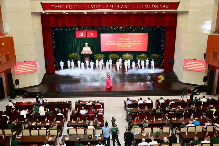 Buổi họp mặt người có công tiêu biểu tại TP. Hồ Chí Minh. Ảnh: Tiến Long