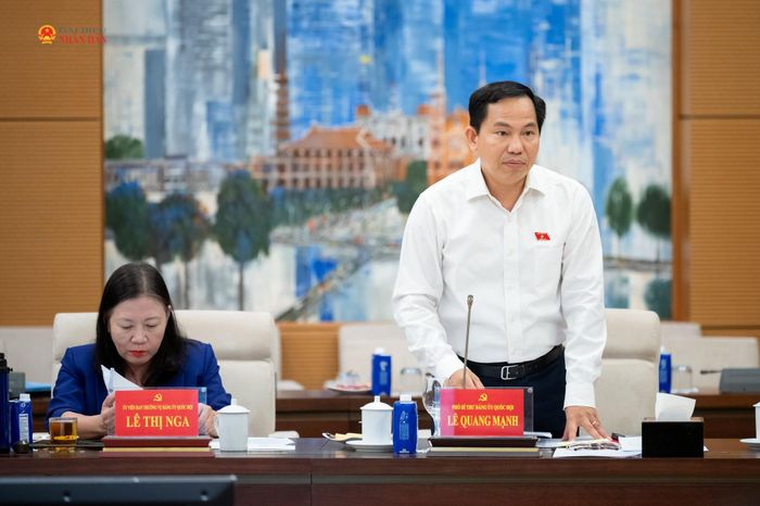 Phó Bí thư Đảng ủy Quốc hội, Tổng Thư ký Quốc hội, Chủ nhiệm Văn phòng Quốc hội Lê Quang Mạnh phát biểu