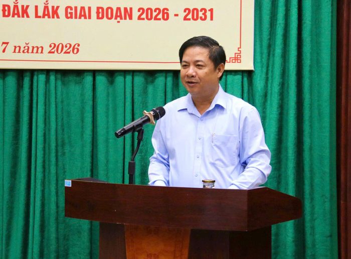 Bí thư Tỉnh ủy, Trưởng Đoàn ĐBQH tỉnh Lương Nguyễn Minh Triết phát biểu chỉ đạo tại hội nghị