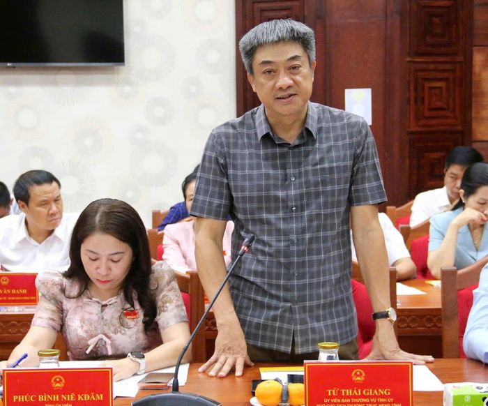 Phó Chủ tịch Thường trực HĐND tỉnh Đắk Lắk Từ Thái Giang phát biểu