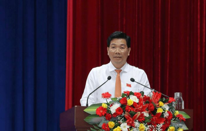 Chủ tịch HĐND tỉnh Tây Ninh Nguyễn Mạnh Hùng phát biểu