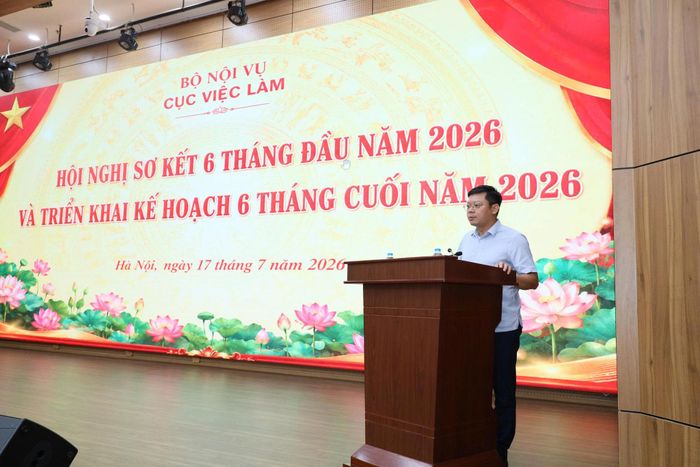Trưởng phòng Quy chuẩn và Kiểm định kỹ thuật thuộc Cục Việc làm ông Vũ Tiến Thành phát biểu. Ảnh BN