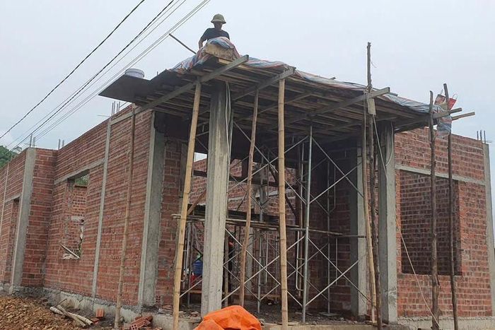 Các chủ thầu tăng lương, giảm giờ làm nhưng càng ngày càng khan hiếm lao động