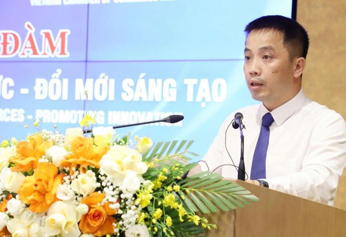 Ông Đậu Anh Tuấn, Phó Tổng Thư ký, Trưởng ban Pháp chế Liên đoàn Thương mại và Công nghiệp Việt Nam phát biểu tại buổi tọa đàm.