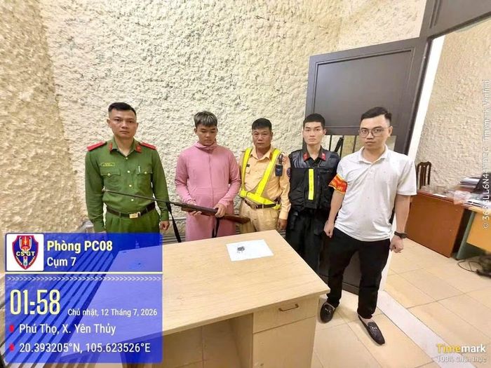 Tổ công tác 191 phát hiện, khống chế nhóm thanh thiếu niên, thu giữ khẩu súng và đạn chì.