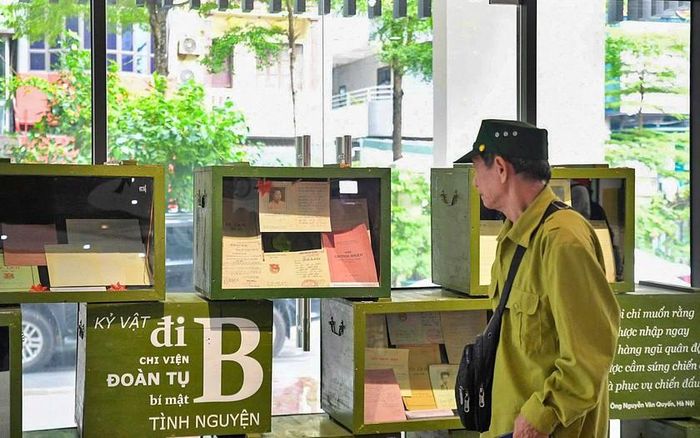 Không gian trưng bày kỷ vật của cán bộ đi B.