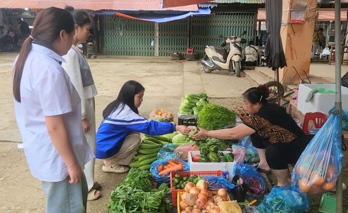 Doanh thu bán lẻ hàng hóa trên địa bàn tỉnh tăng 16,6% so với cùng kỳ năm 2025.