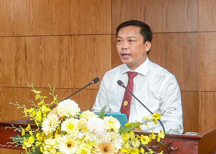 Đồng chí Đoàn Việt Khoa, tân Tỉnh ủy viên, Bí thư Đảng ủy, Chủ tịch HĐND Xã Nguyễn Phích, phát biểu tiếp thu ý kiến chỉ đạo và nhận nhiệm vụ.