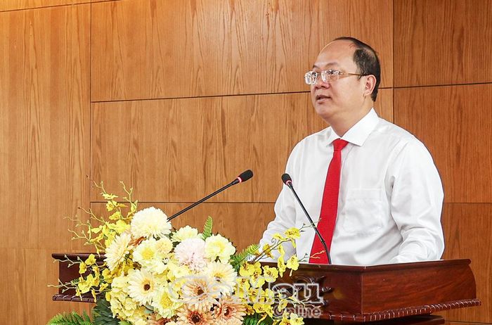 Bí thư Tỉnh ủy Nguyễn Hồ Hải phát biểu giao nhiệm vụ cho 9 đồng chí được bổ sung vào Ban Chấp hành Đảng bộ tỉnh nhiệm kỳ 2025-2030.