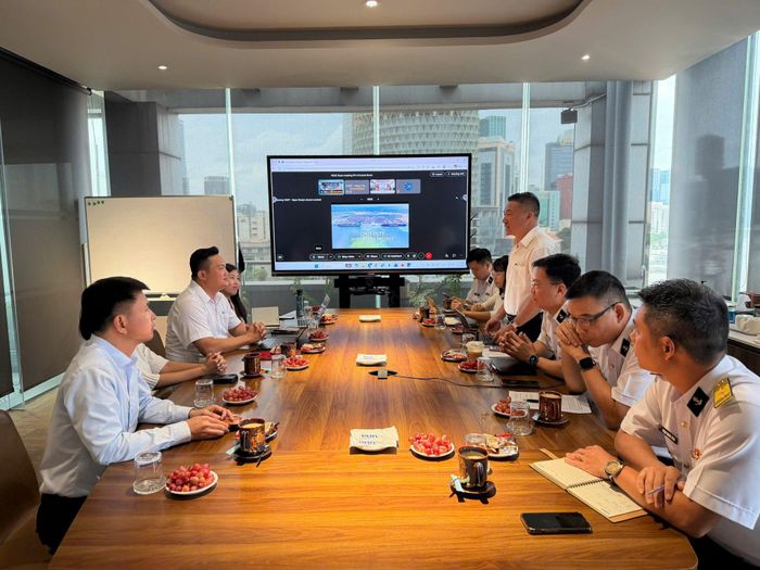 Lãnh đạo VIMC, SNP cùng đại diện Công ty TNHH Cảng Quốc tế Cái Mép (CMIT), Công ty TNHH MTV Cảng Tân Cảng – Cái Mép Thị Vải (TCTT) và Công ty Cổ phần Cảng Sài Gòn đã có buổi làm việc để đánh giá kết quả hợp tác giữa hai Tổng công ty sau 2 năm triển khai, đồng thời rà soát tiến độ Dự án Bến chung (B3).