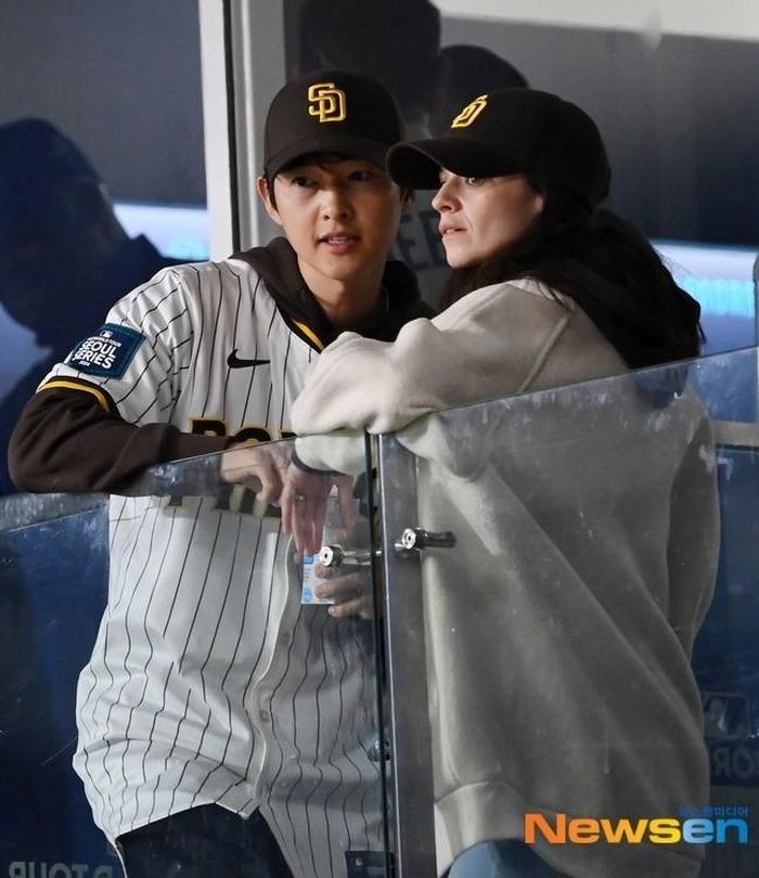 Song Joong Ki từng nhiều lần có phát ngôn, hành động gia trưởng và thiếu sự tôn trọng đối với phụ nữ. Ảnh: Newsen