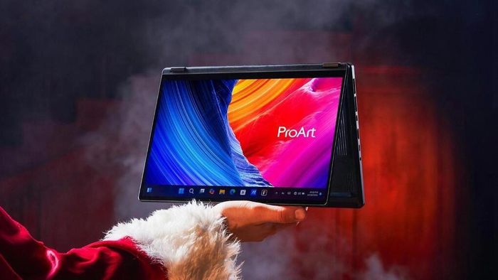 Phiên bản PX 13 có cấu trúc bản lề xoay gập 360 độ. Ảnh: Asus.