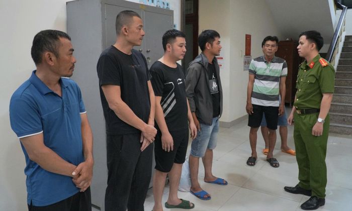 Tạm giữ một số đối tượng liên quan trong đường dây cá độ