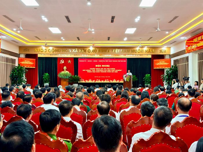 Hội nghị triển khai Đề án Thí điểm mô hình “xã, phường xã hội chủ nghĩa” trên địa bàn thành phố Hà Nội. Ảnh: Thanh Hà