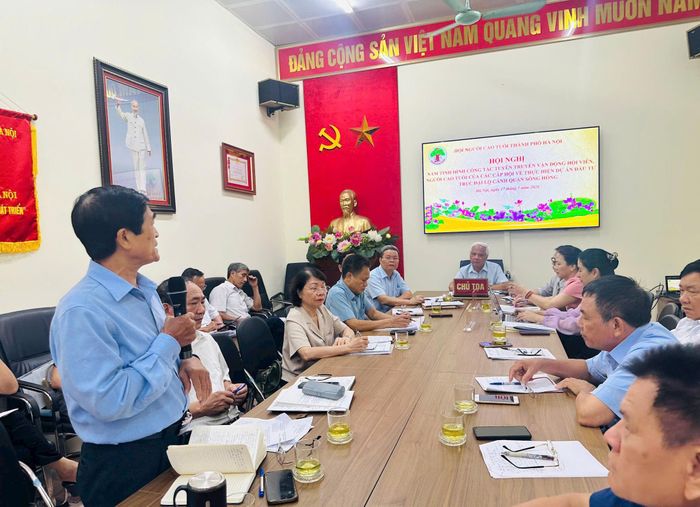 Đại biểu nêu ý kiến tại hội nghị. Ảnh: Bảo Lâm