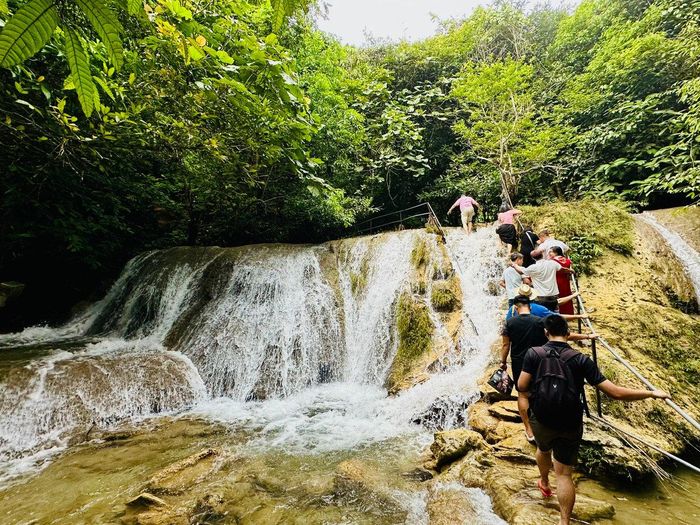 Khảo sát trekking thác Khuổi Nhi (Na Hang - Lâm Bình). Ảnh: Hoàng Quyên
