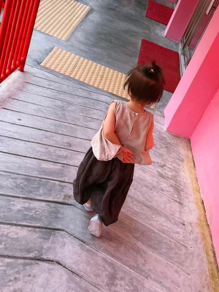 Hiện tại, cuộc sống của Á hậu gắn liền với vai trò người vợ, người mẹ. Trên mạng xã hội, cô thường chia sẻ những khoảnh khắc giản dị bên chồng con, những chuyến du lịch gia đình hay các hoạt động đời thường. 
