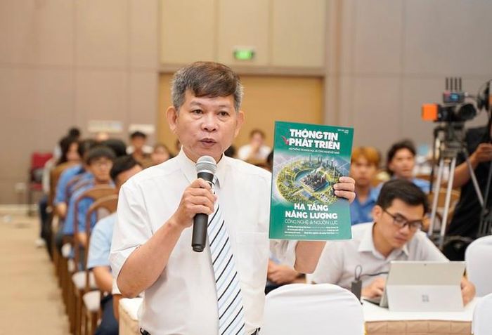 Các đại biểu tương tác tại hội thảo.