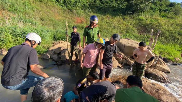 Khu vực ven suối ở xã Đăk Mar nơi cháu bé gặp nạn. Ảnh: Đăk Mar.