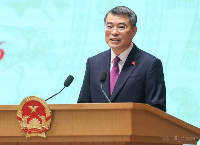Thủ tướng: Đề nghị các doanh nghiệp thẳng thắn đóng góp ý kiến, nếu có vấn đề gì khen Chính phủ thì chúng ta để dịp khác. Ảnh: VGP
