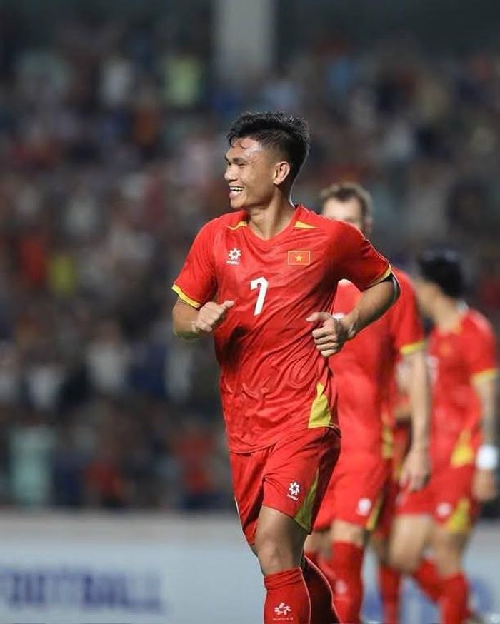 Xuân Mạnh nâng tỷ số lên 2-0