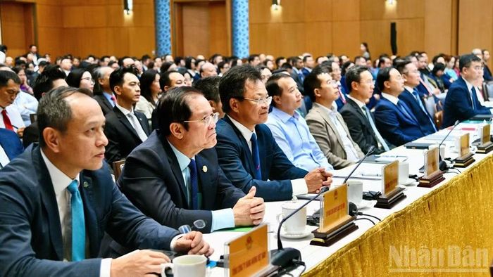 Lãnh đạo các tập đoàn, tổng công ty nhà nước tham dự hội nghị. (Ảnh: Thanh Giang)