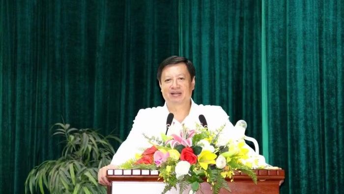 Trung tướng Dương Văn Thăng, Phó Chánh án Tòa án nhân dân tối cao, Chánh án Tòa án quân sự Trung ương phát biểu tại buổi lễ. (Ảnh: MH)