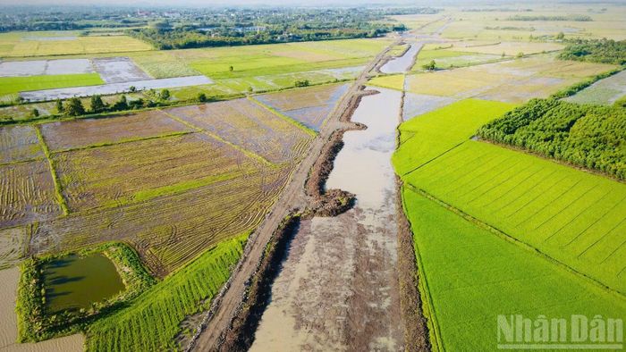 Dự án được khởi công ngày 19/8 và sẽ hoàn thành sau 24 tháng thi công. Đến nay đã qua 11 tháng kể từ ngày khởi công.