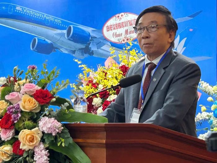 Thiếu tướng, Phó Giáo sư, Tiến sĩ Phạm Ngọc Lãng, Chủ tịch Hội Hàng không-Vũ trụ Việt Nam (VASA) nhiệm kỳ 2020-2025 phát biểu khai mạc Đại hội và trình bày dự thảo Báo cáo tổng kết nhiệm kỳ 2020-2025, phương hướng, nhiệm vụ nhiệm kỳ 2026-2031 của VASA.