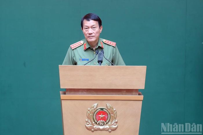 Đại tướng Lương Tam Quang, Ủy viên Bộ Chính trị, Bí thư Đảng ủy Công an Trung ương, Bộ trưởng Công an phát biểu tại cuộc gặp mặt.