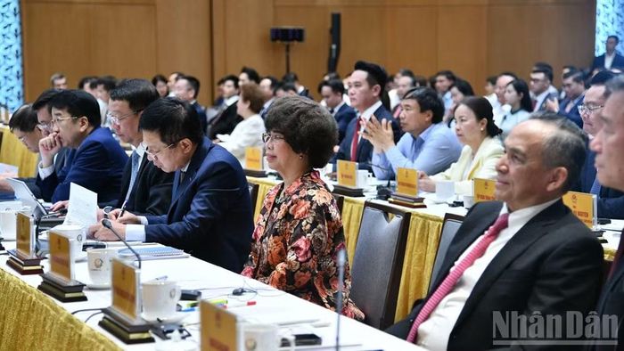 Lãnh đạo các tổ chức doanh nghiệp, các tập đoàn, tổng công ty tham dự hội nghị. (Ảnh: THANH GIANG)