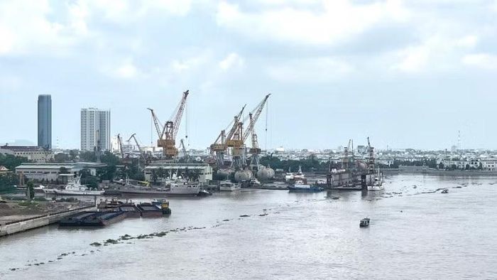 Hải Phòng hiện quản lý hệ thống đường thủy nội địa với hoạt động đa dạng. (Ảnh minh họa: XUÂN TRƯỜNG)